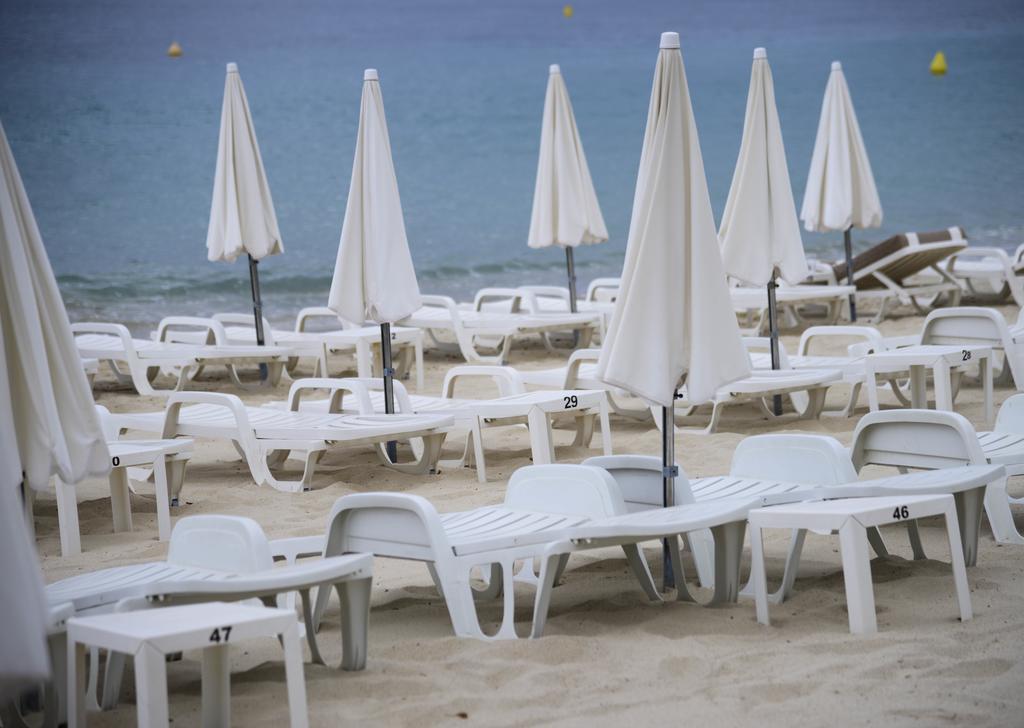 Auberge Du Cap Negre เลอลาวองดูว์ ภายนอก รูปภาพ